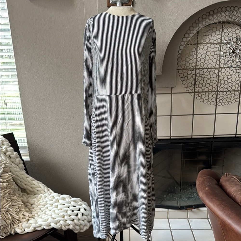 Something Navy striped dress long sleeve size xs